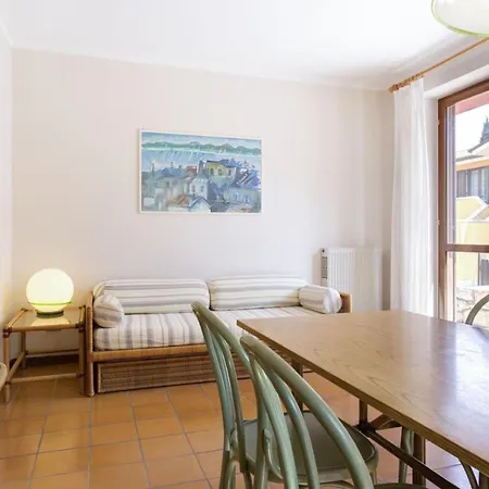 Apartment 1 Bedroom *